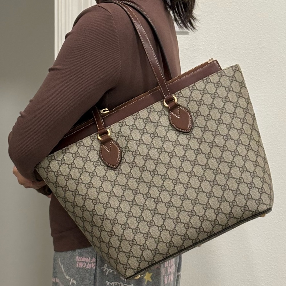 Auth GUCCI Monogram tote made in Italy
